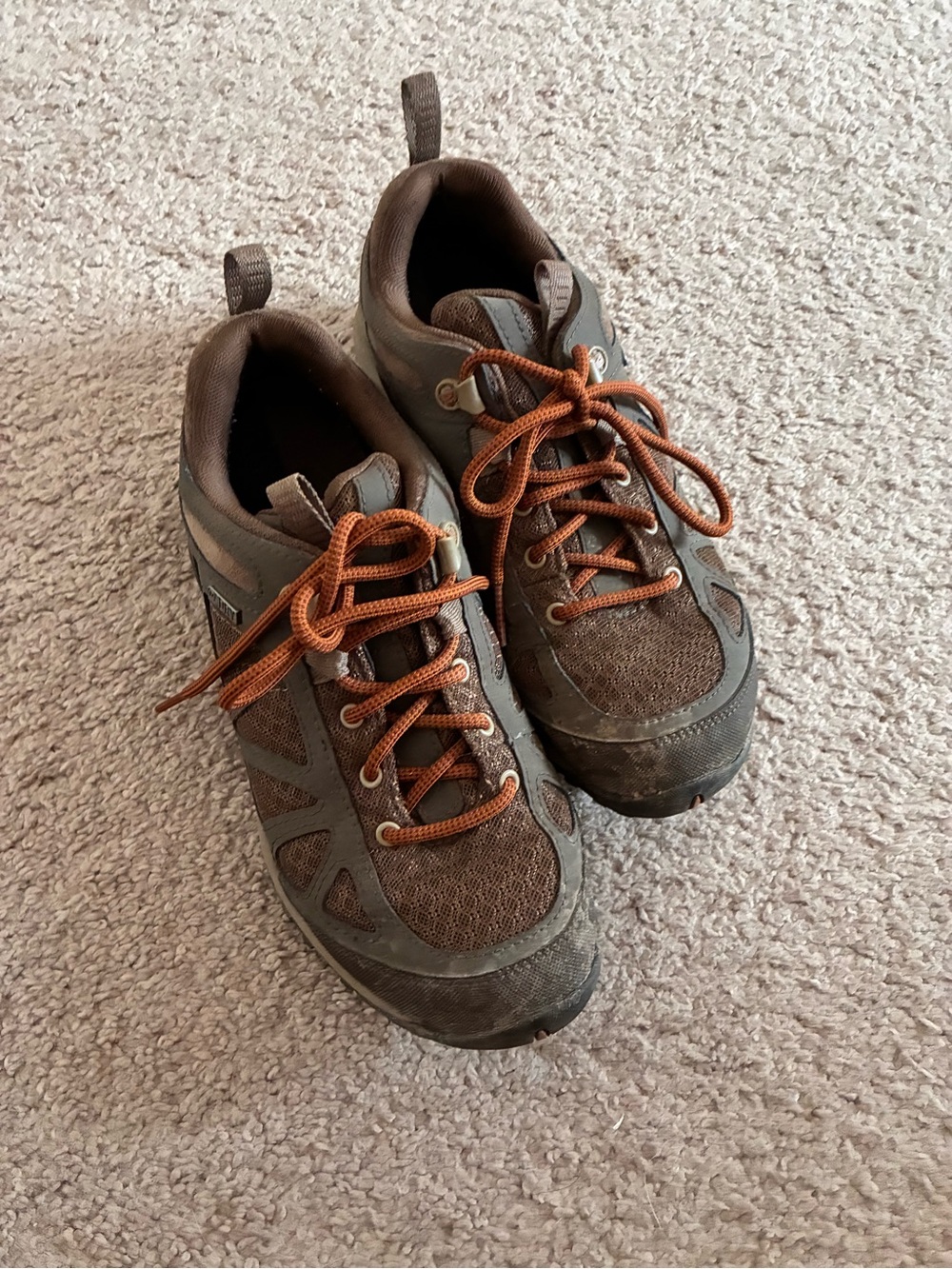 Merrell women’s Brown Hiking Sneakers with Orange Laces